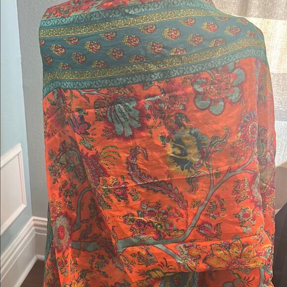 Indian Pashmina with ebroidered edge gorgeous vibrant colors - Picture 3 of 7